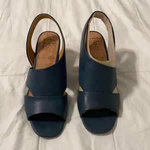 Brand New! BOC Navy shoes.
